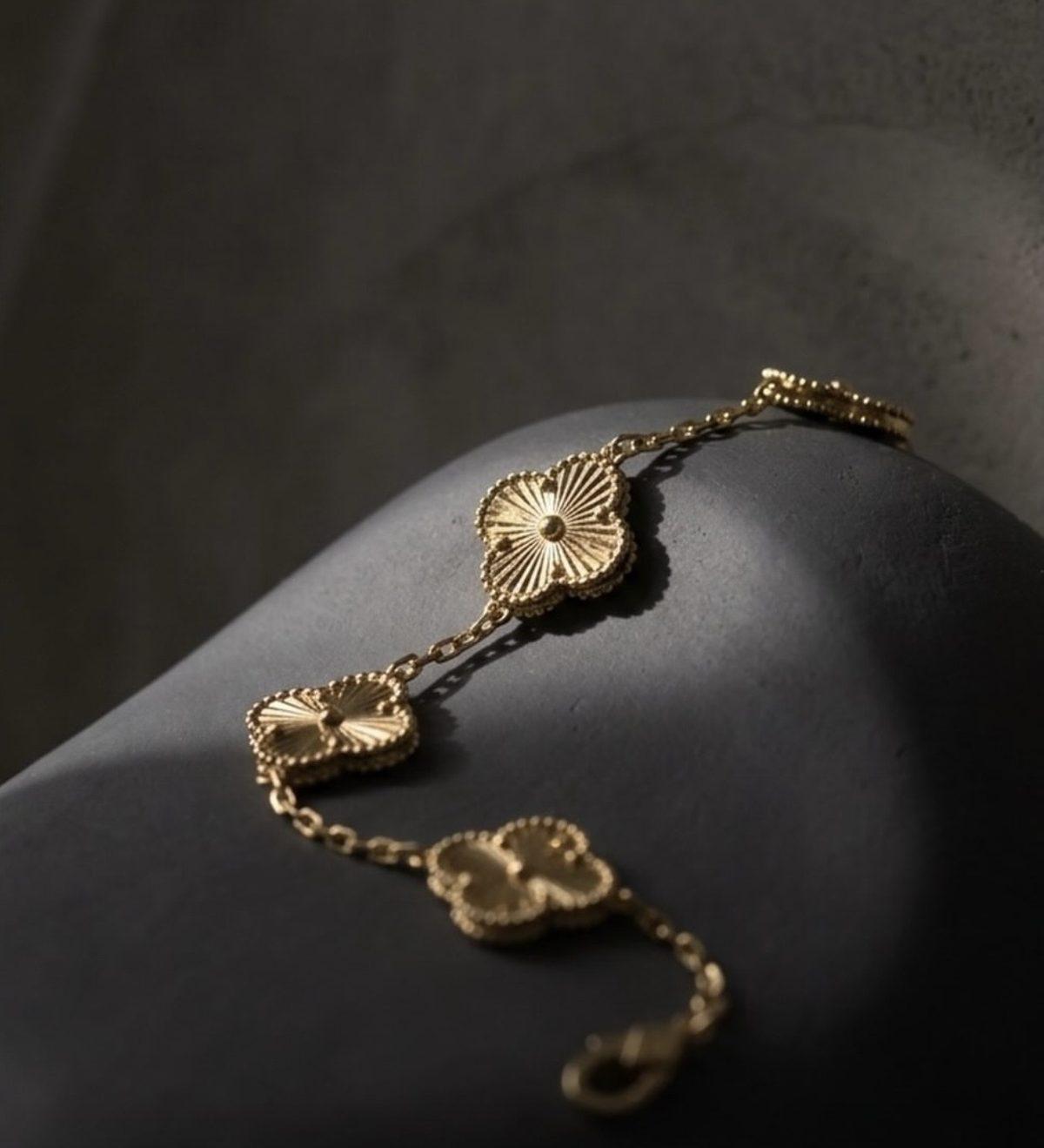 Sunburst Clover Bracelet